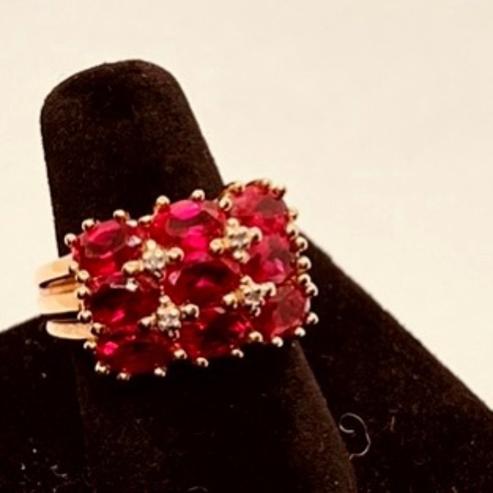9 stone gold ring